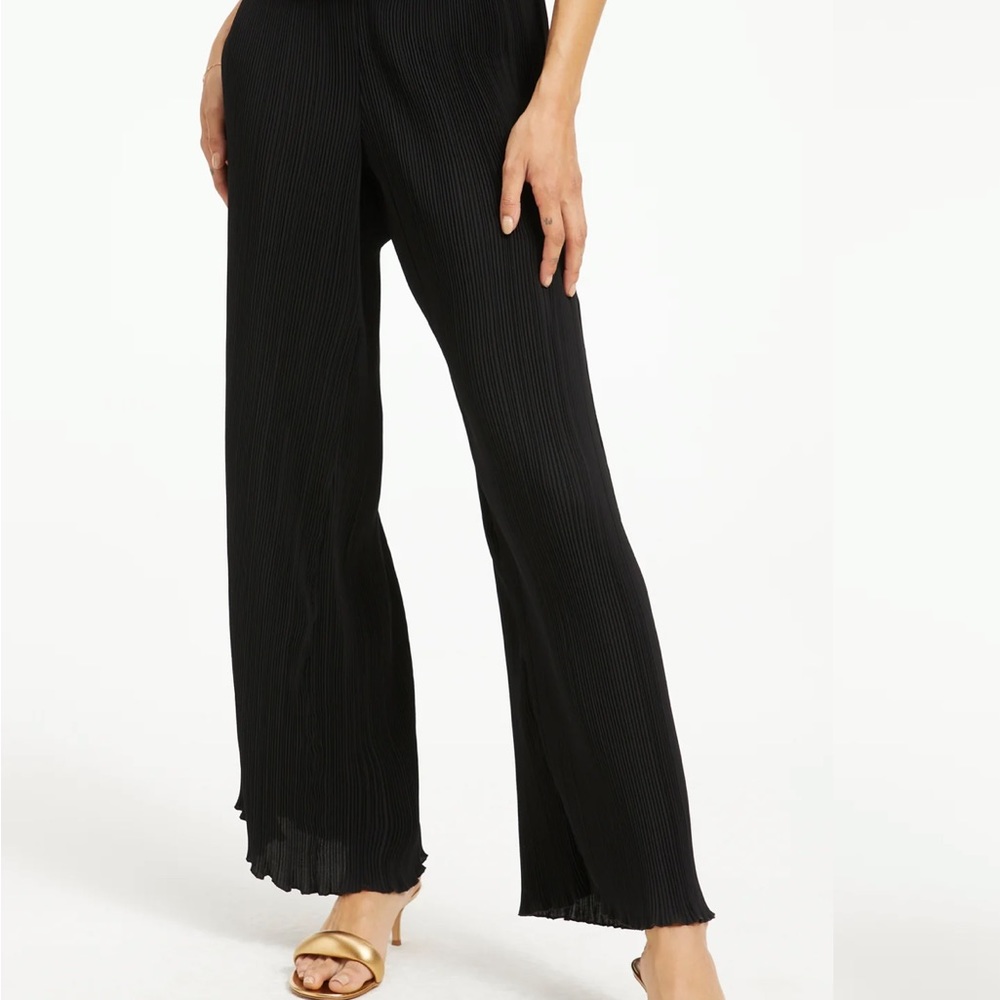NWT Good American Always Fits Plissé Pants